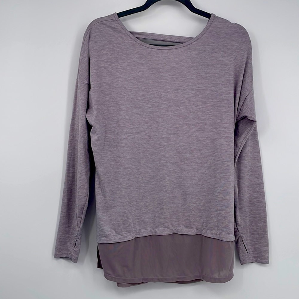 Danskin Now lavender long sleeve yoga top Size S (4-6)